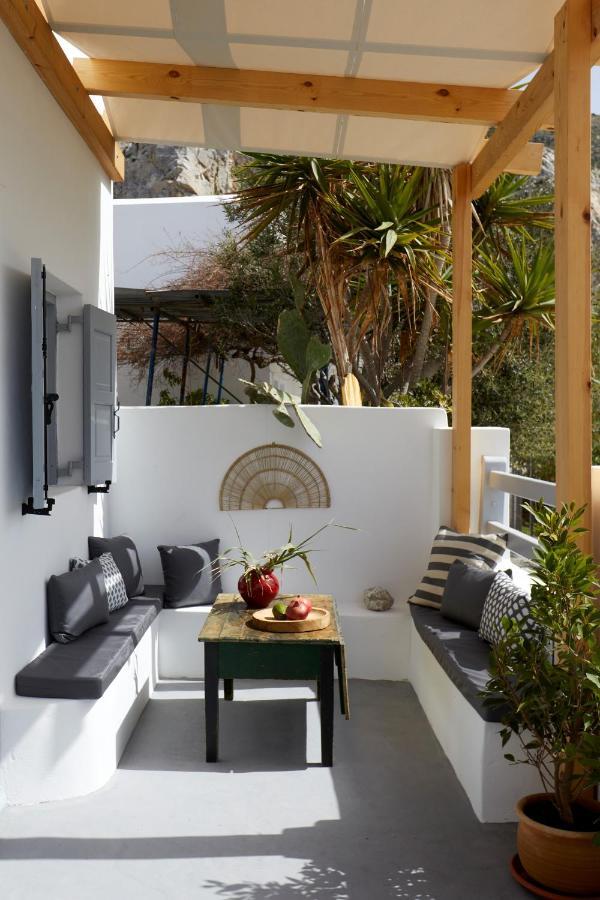 Lamina Guest House Perissa Екстериор снимка